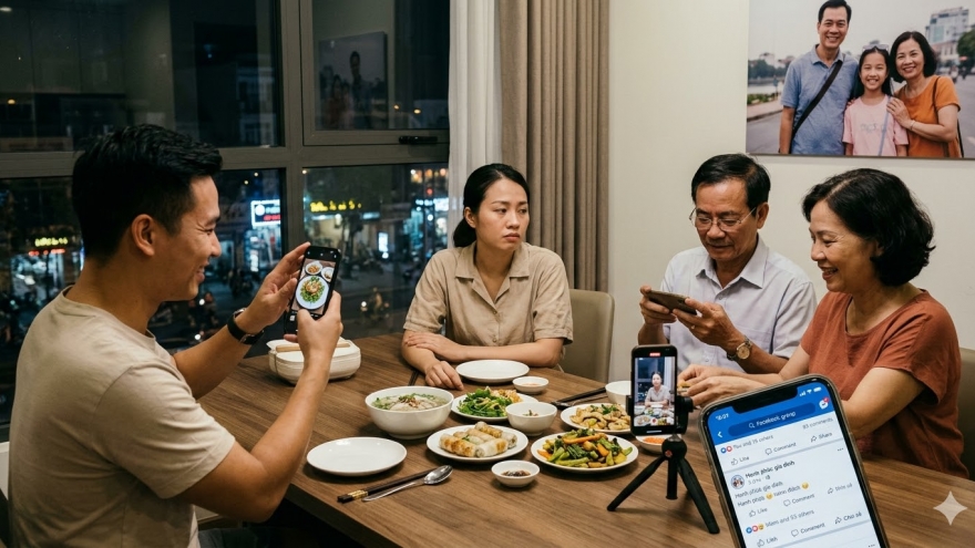 "Hạnh phúc ảo" và áp lực làm dâu trong gia đình "nghiện" mạng xã hội