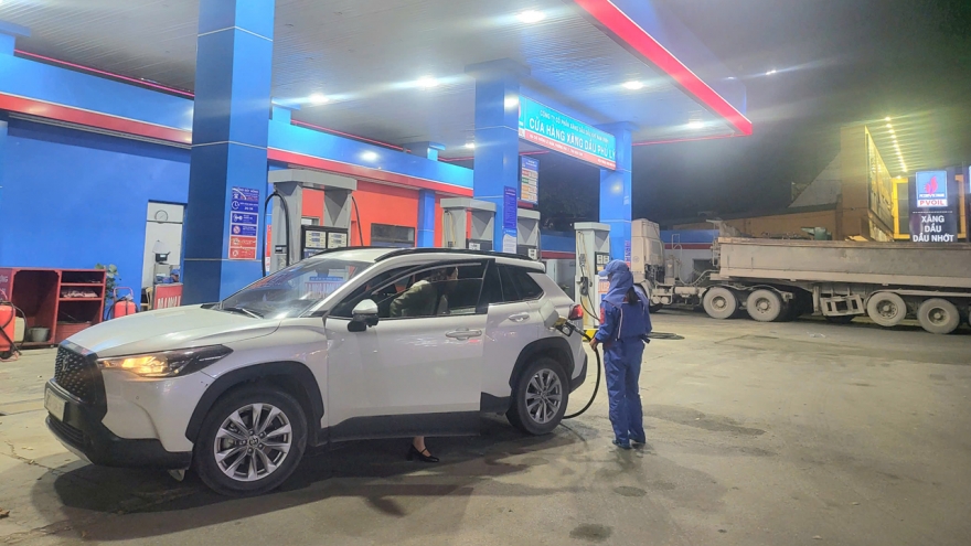 Nguồn cung xăng dầu trong nước cơ bản đáp ứng đủ nhu cầu