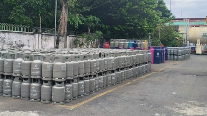 Giá gas tăng liên tục, doanh nghiệp điều chỉnh giá theo tuần