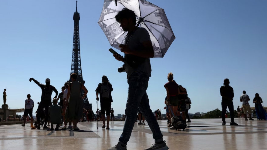 Pháp ghi nhận mức tăng nhiệt độ cao hơn 2,5°C so với thời kỳ tiền công nghiệp