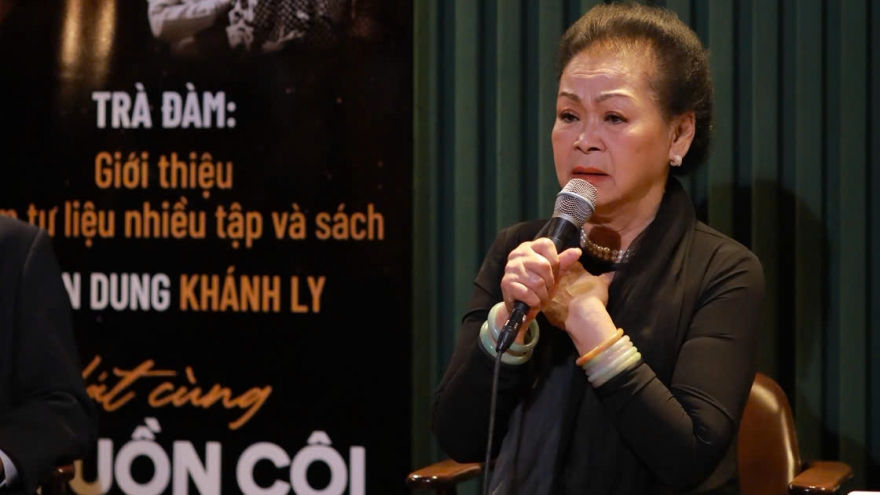 Ra mắt cuốn sách "Hát cùng nguồn cội - Chân dung Khánh Ly"