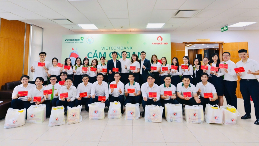 Vietcombank TP.HCM hiến tặng 222 đơn vị máu, lan tỏa tinh thần “Chủ Nhật Đỏ”