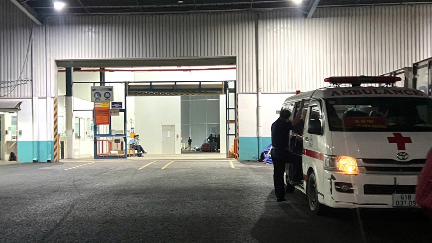 Sập la phông kho hàng ở một công ty tại TP.HCM, 1 người tử vong, 3 người bị thương