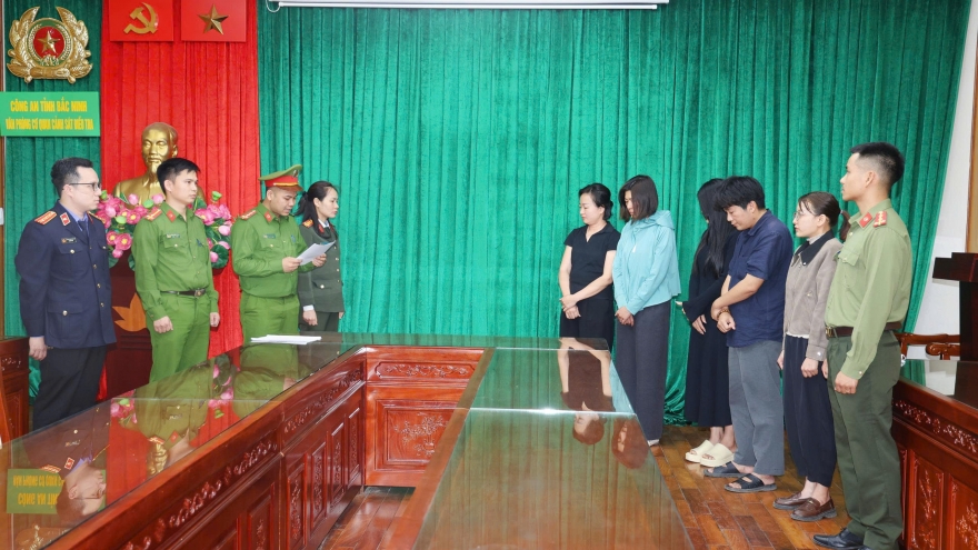 Khởi tố nhóm làm giả tài liệu để mua nhà ở xã hội ở Bắc Ninh