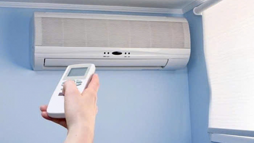 Nắng nóng tiếp tục gia tăng: EVNSPC cảnh báo hoá đơn tiền điện tăng cao