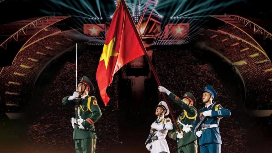 Ca ngợi Tổ quốc