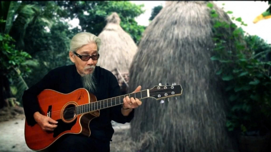 Tình ca đất nước