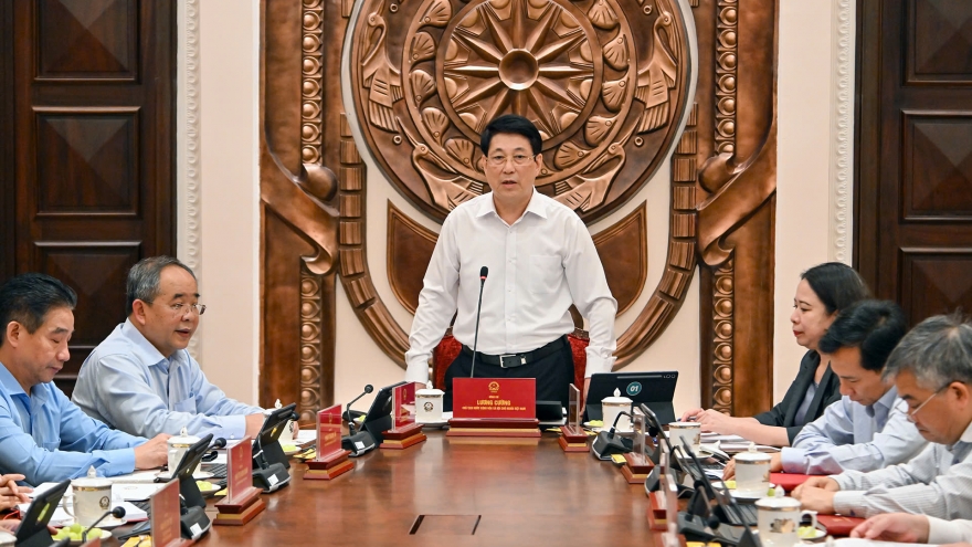 Chủ tịch nước Lương Cường chủ trì giao ban thường kỳ với Văn phòng Chủ tịch nước