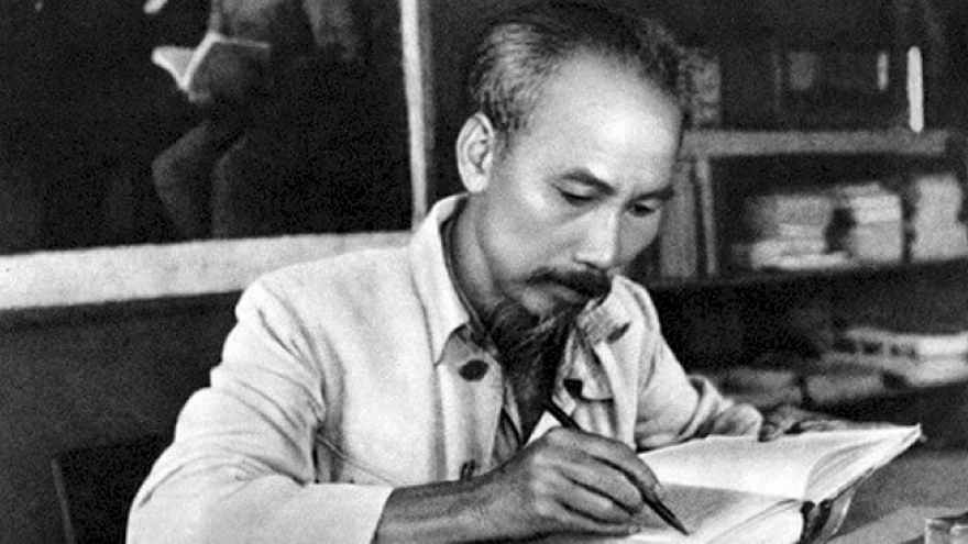 Người là niềm tin tất thắng