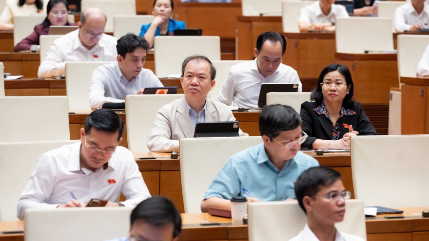 Đề xuất tuyển đặc cách vận động viên, nghệ sĩ tài năng đặc biệt vào khu vực công