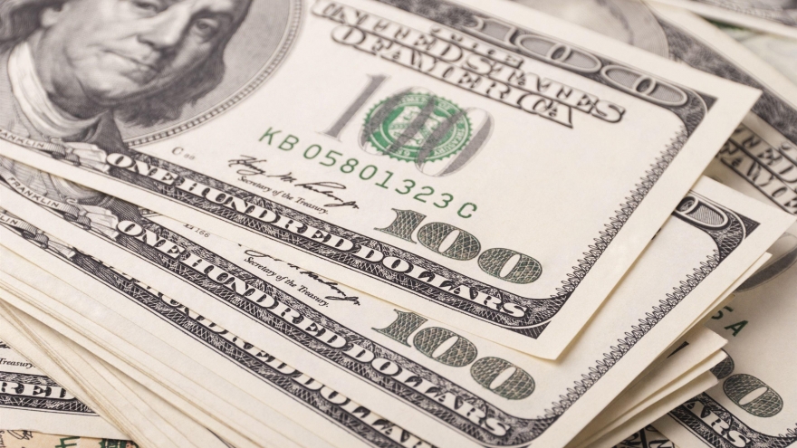 Tỷ giá USD hôm nay 3/4: Giá bán USD tự do nâng lên mức 27.520 đồng/USD