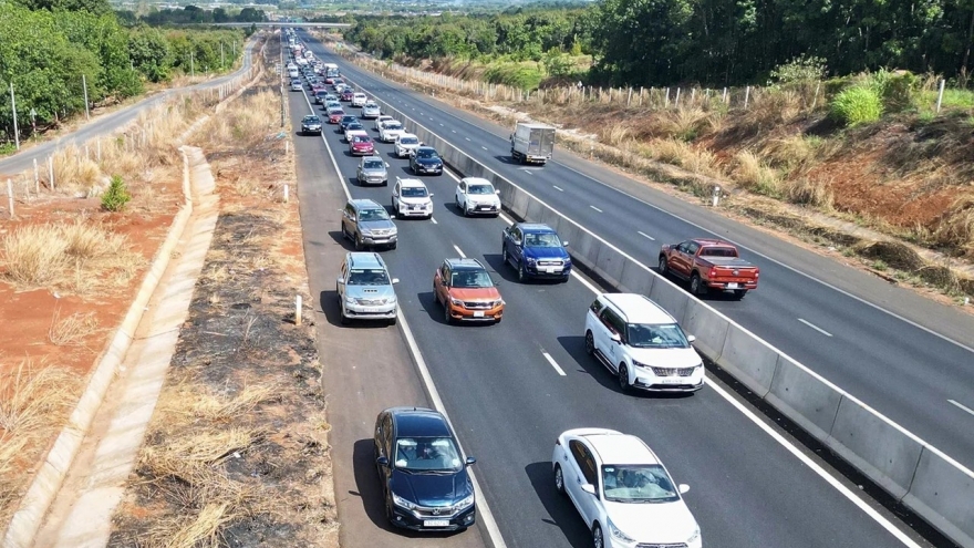 Vượt xe sai quy định có thể bị phạt tới 22 triệu đồng