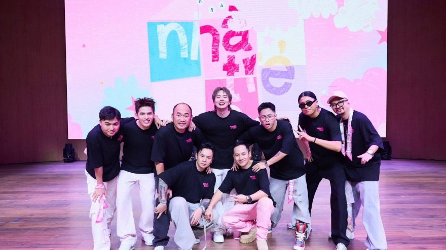 Hiếm như Nhà Trẻ: 2 năm vẫn gắn kết, còn thêm thành viên mới