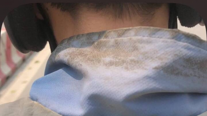 Cô gái bị dân mạng chỉ trích dữ dội khi than mùi cơ thể của tài xế xe công nghệ