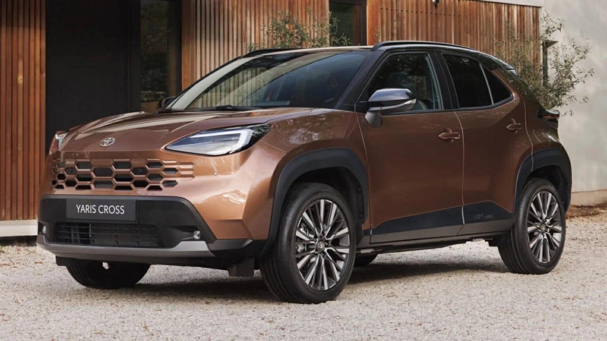 Toyota Yaris Cross 2026 ra mắt thiết kế mới