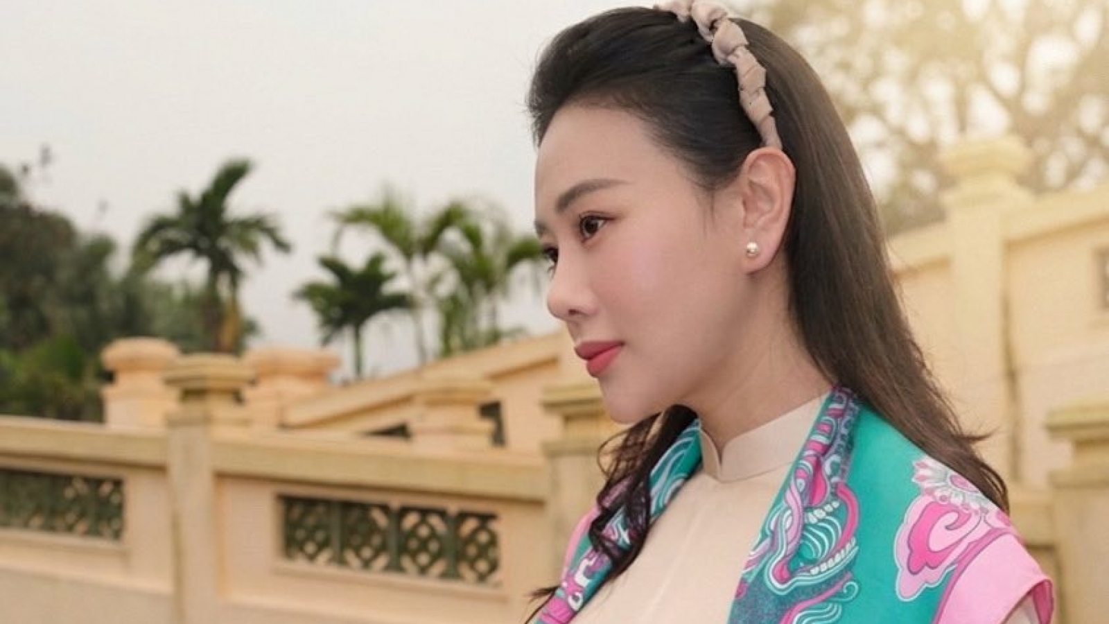Sao Việt 23/4: Phương Oanh khoe vẻ đẹp nền nã với áo dài