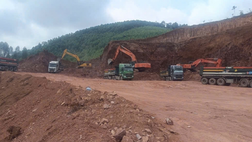 Khởi tố giám đốc trong vụ khai thác trái phép 30.000m³ đất tại Bắc Ninh