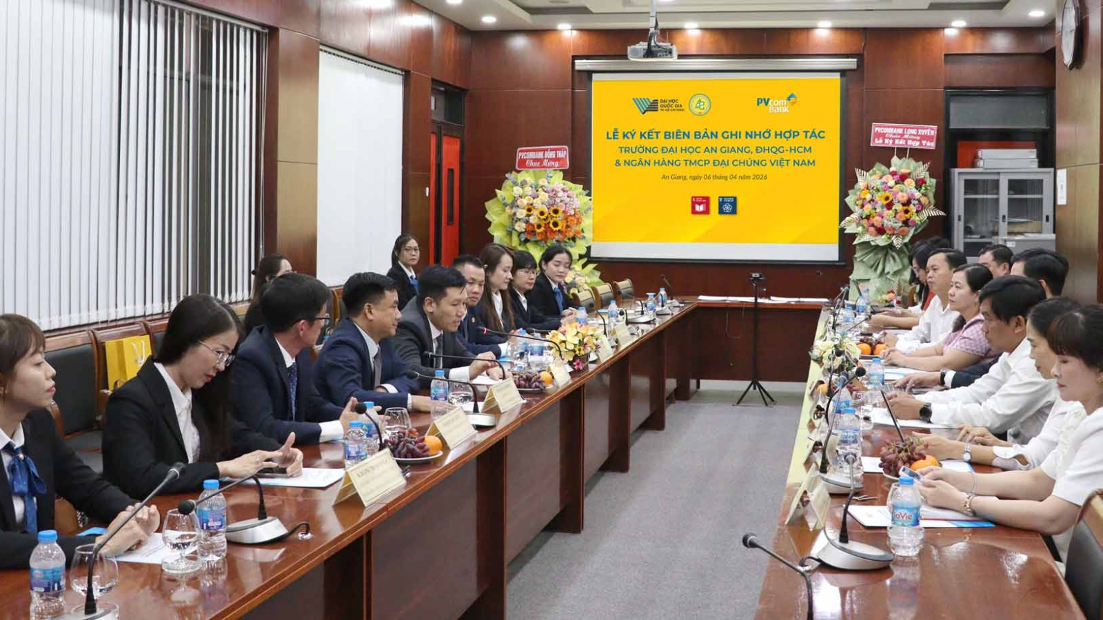 PVcomBank và Trường Đại học An Giang kết hợp tạo hệ sinh thái tài chính giáo dục