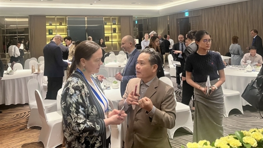 Estonia-Vietnam seminar brings 12 firms to HCM City during minister’s visit