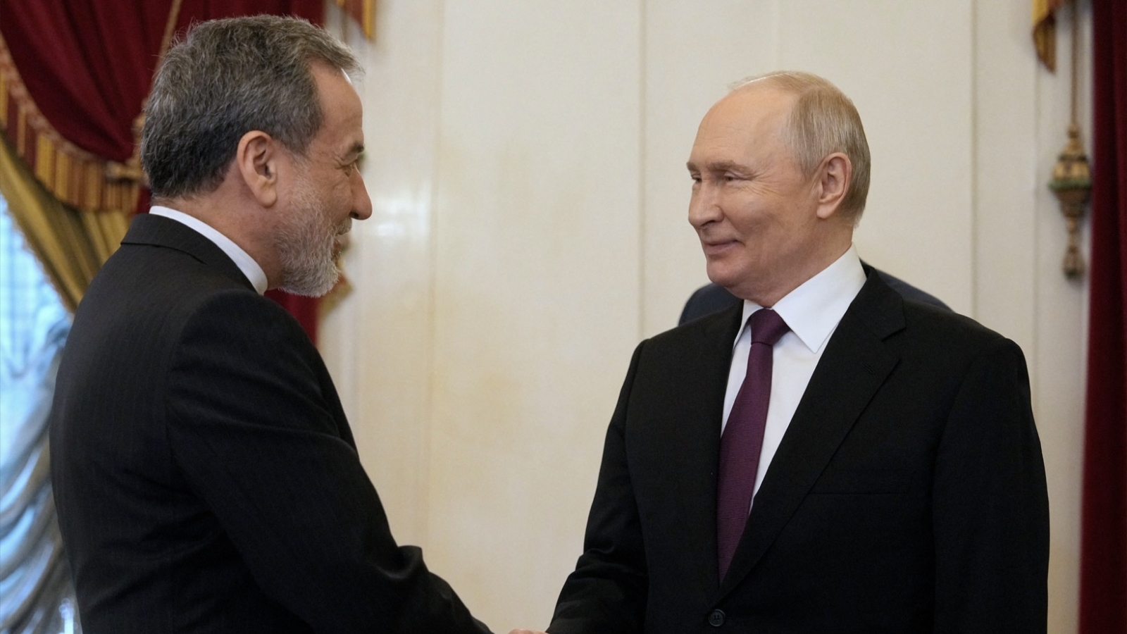 Tổng thống Putin cam kết ủng hộ Iran, nhận thông điệp từ Lãnh tụ tối cao