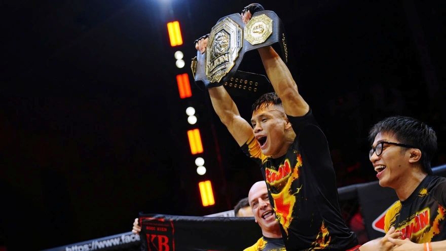 Lion Championship MMA: Le Van Tuan retains title with submission victory
