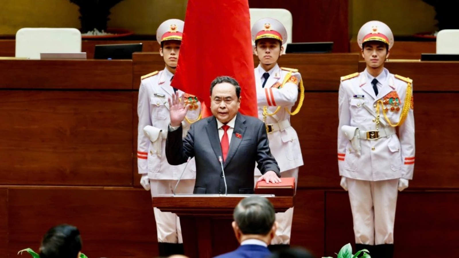 Tran Thanh Man elected NA Chairman for 16th term