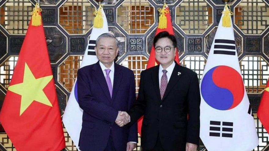 RoK President’s Vietnam visit to set long-term cooperation framework