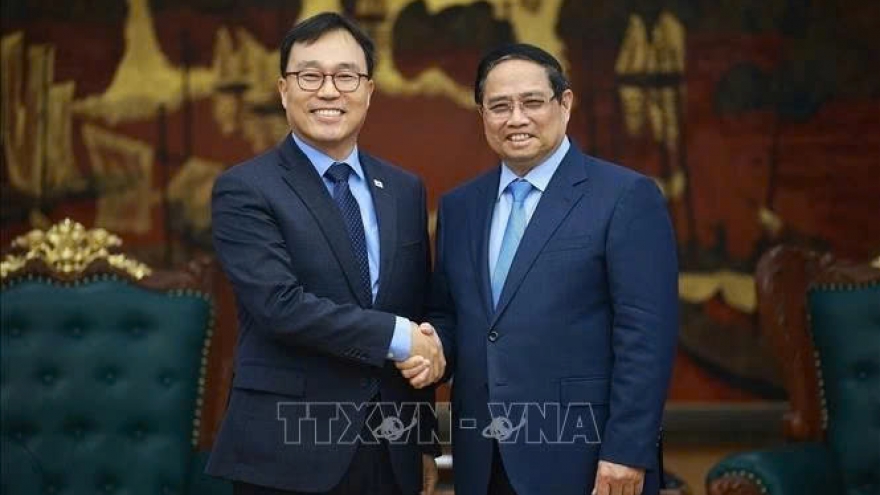 PM proposes enhancing cooperation with RoK in trade, energy security