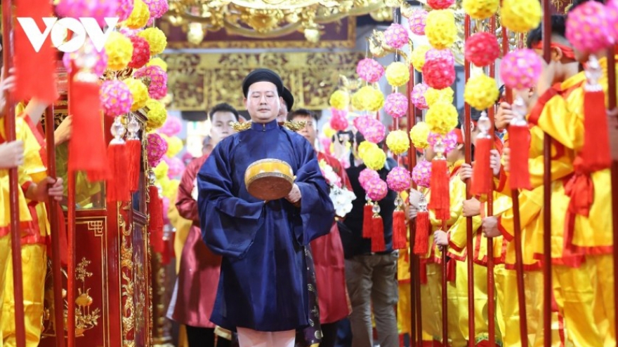 Phu Day torch procession: sacred flame at the heart of living heritage