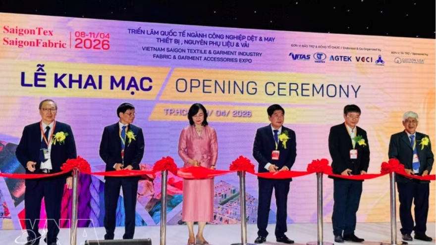 Textile industry expo gathers over 1,000 firms