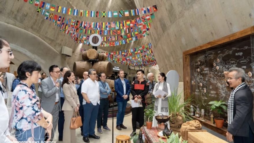 World Coffee Heritage Forum opens in Dak Lak