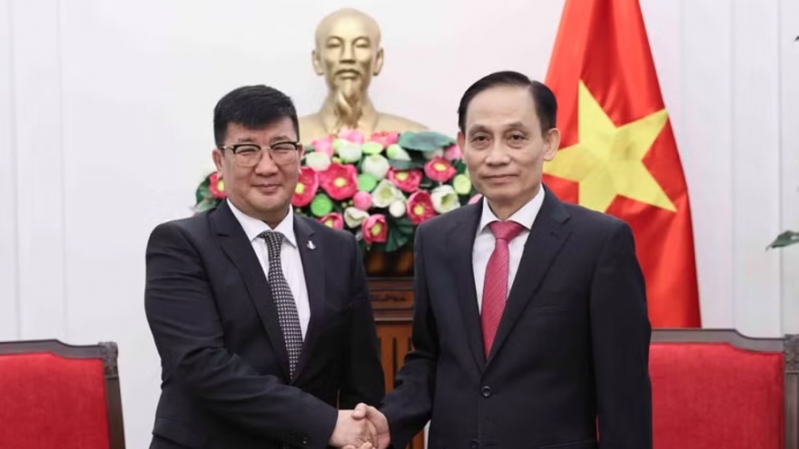 Foreign Minister hosts outgoing Mongolian Ambassador