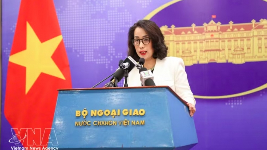 Vietnam, China demonstrate high-level political trust: spokesperson