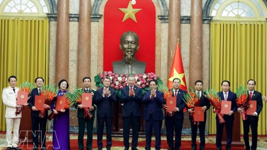 Congratulations flow in for newly elected Vietnamese leaders