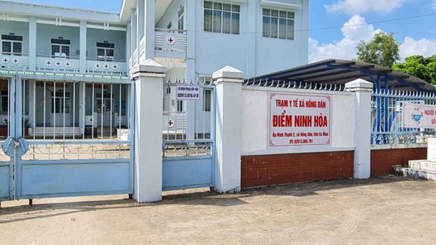 Các trạm y tế ở Cà Mau thiếu hơn 400 biên chế, trong đó có 14 giám đốc