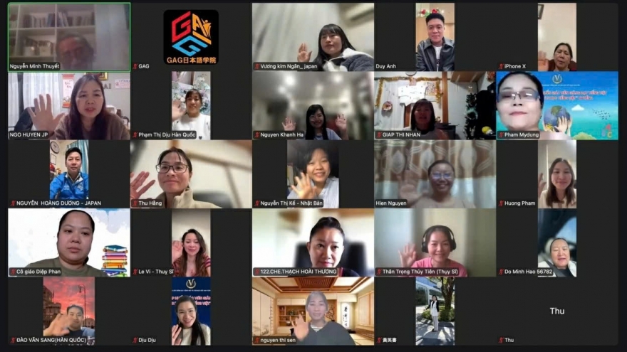 Vietnamese language seminars abroad strengthen community connections