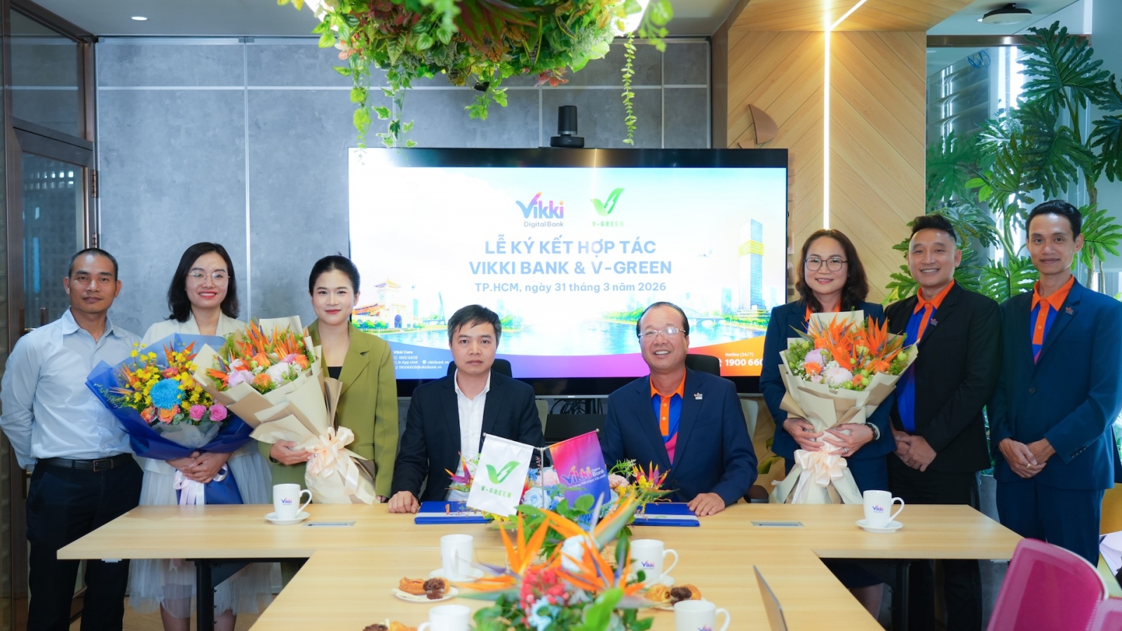 V-Green và Ngân hàng Số Vikki phát triển hạ tầng trạm sạc, tủ đổi pin xe điện