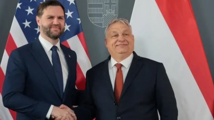 Phó Tổng thống Mỹ bày tỏ ủng hộ Thủ tướng Orbán trước thềm cuộc bầu cử Hungary