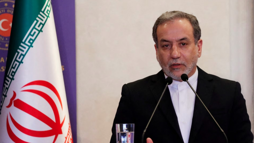 Căng thẳng tại Eo biển Hormuz: Ngoại trưởng Iran tố Mỹ cản trở nỗ lực ngoại giao