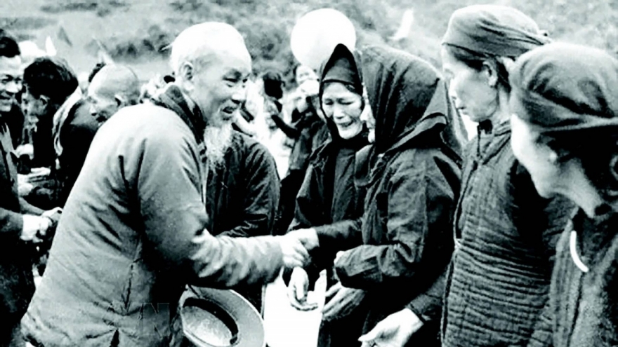 Tiếng hát từ thành phố mang tên Người