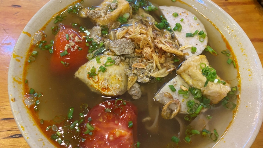 Cách nấu nước riêu cua chuẩn vị đơn giản tại nhà