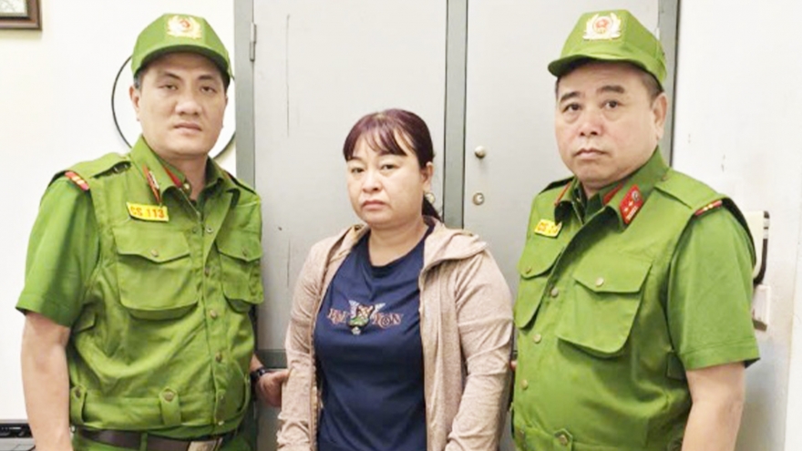 Bắt đối tượng trộm cắp tại chợ đầu mối phía Nam Hà Nội