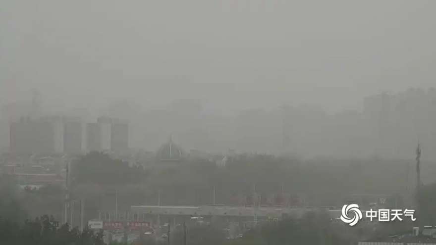 Bão cát ảnh hưởng đến 12 tỉnh ở Trung Quốc