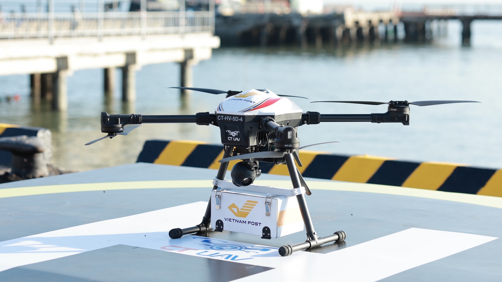 Giao hàng bằng UAV, TP.HCM “mở lối” cho logistics thông minh