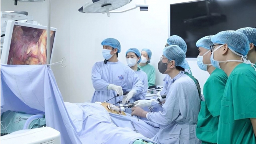 Chuyện lạ ở Bệnh viện K: Bác sĩ kiên trì "xin" bệnh nhân cho phép cứu sống họ