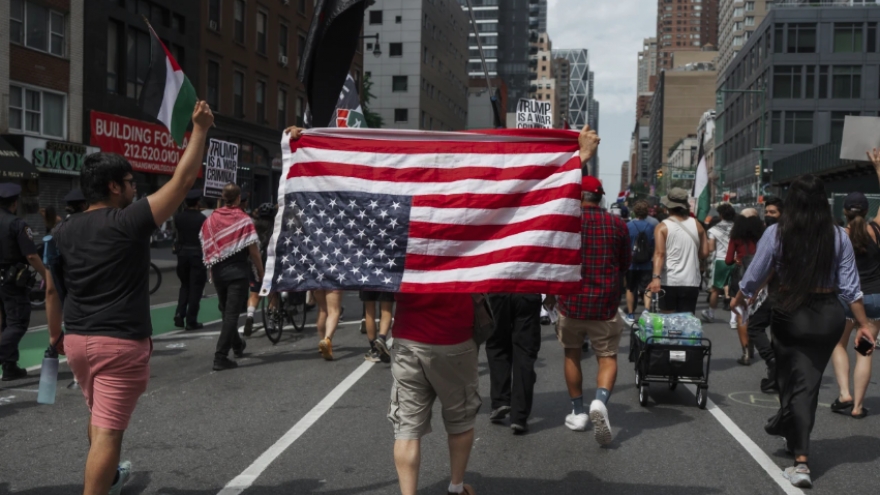 Người Mỹ hoài nghi chiến dịch chống Iran, lo cái giá phải trả quá lớn