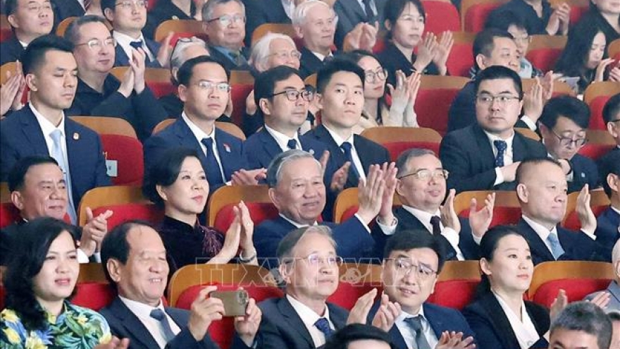 Tổng Bí thư, Chủ tịch nước Tô Lâm dự Chương trình nghệ thuật hữu nghị Việt -Trung