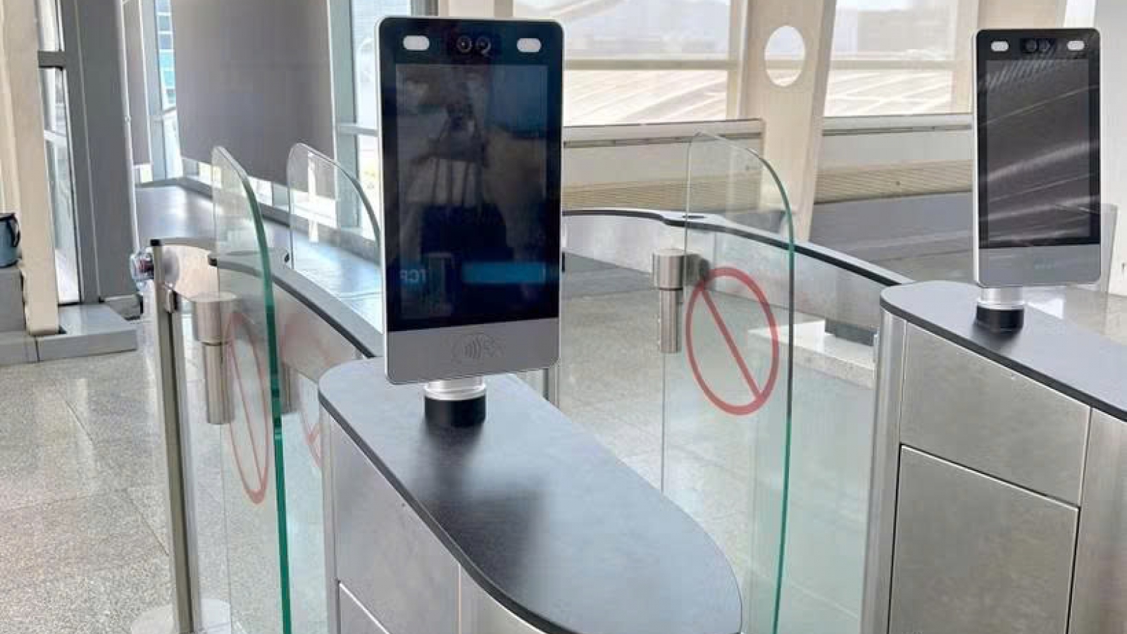 Da Nang International Airport launches biometric priority lane for passengers