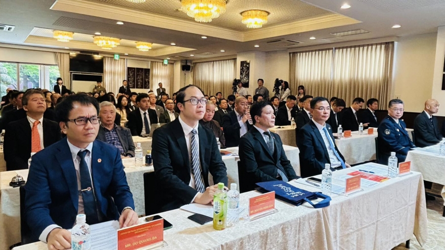 Đại sứ quán Việt Nam tại Nhật Bản phổ biến pháp luật nước sở tại cho người Việt