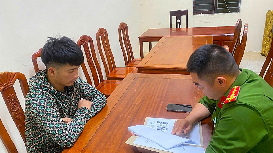 Khởi tố đối tượng đánh bạc trực tuyến, giao dịch gần 100 triệu đồng